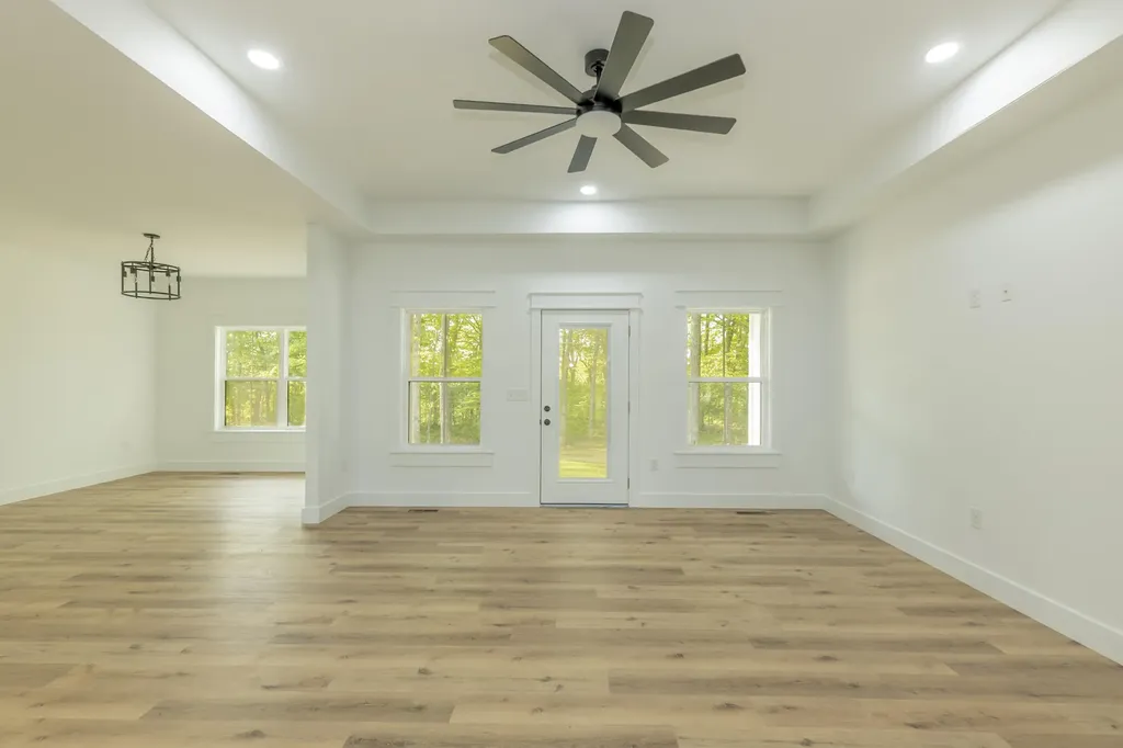 22 E Golden Island Nancy KY 42544