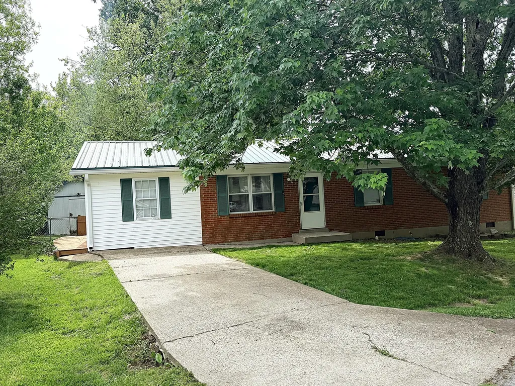4 Pebble Court Frankfort KY 40601