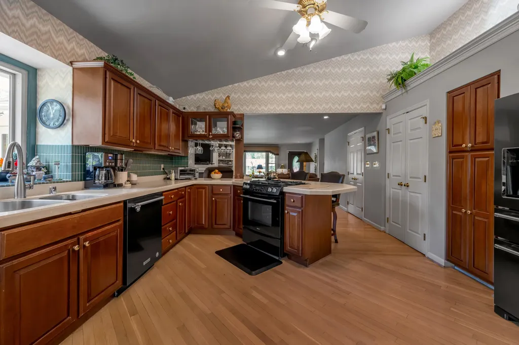 3232 Tudor Drive Lexington KY 40503