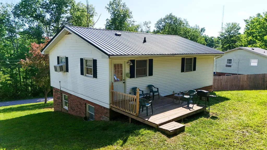 105 Paul Street Mt Vernon KY 40456