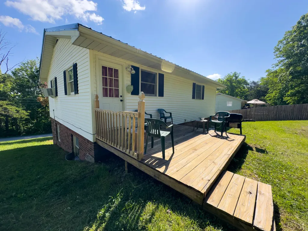105 Paul Street Mt Vernon KY 40456