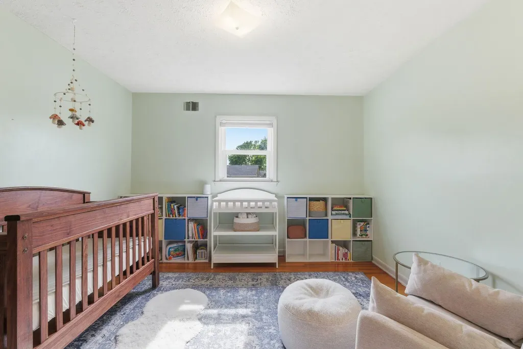 593 Folkstone Drive Lexington KY 40517
