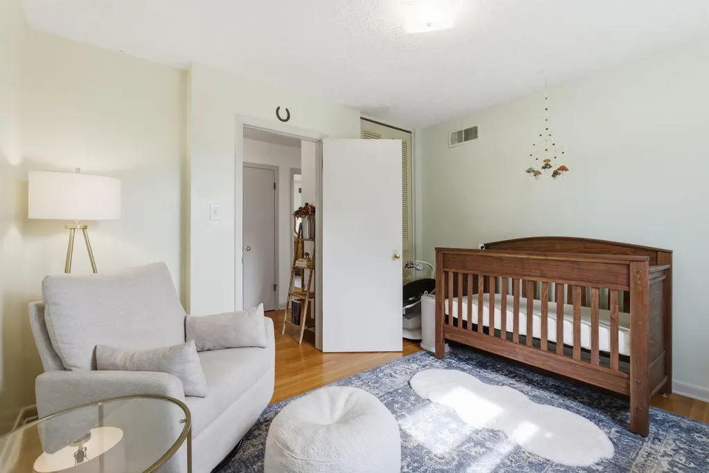593 Folkstone Drive Lexington KY 40517