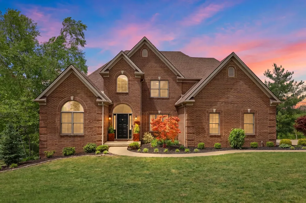 3024 Woodfield Circle Richmond KY 40475