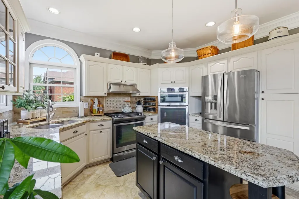 3024 Woodfield Circle Richmond KY 40475