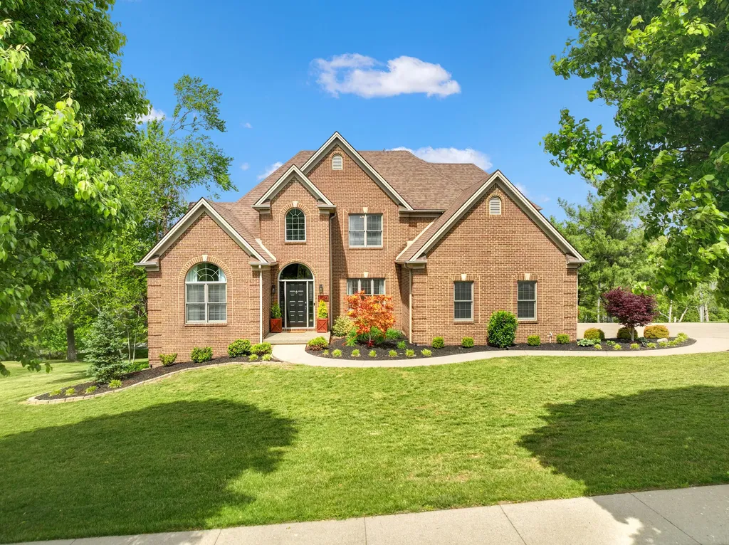 3024 Woodfield Circle Richmond KY 40475