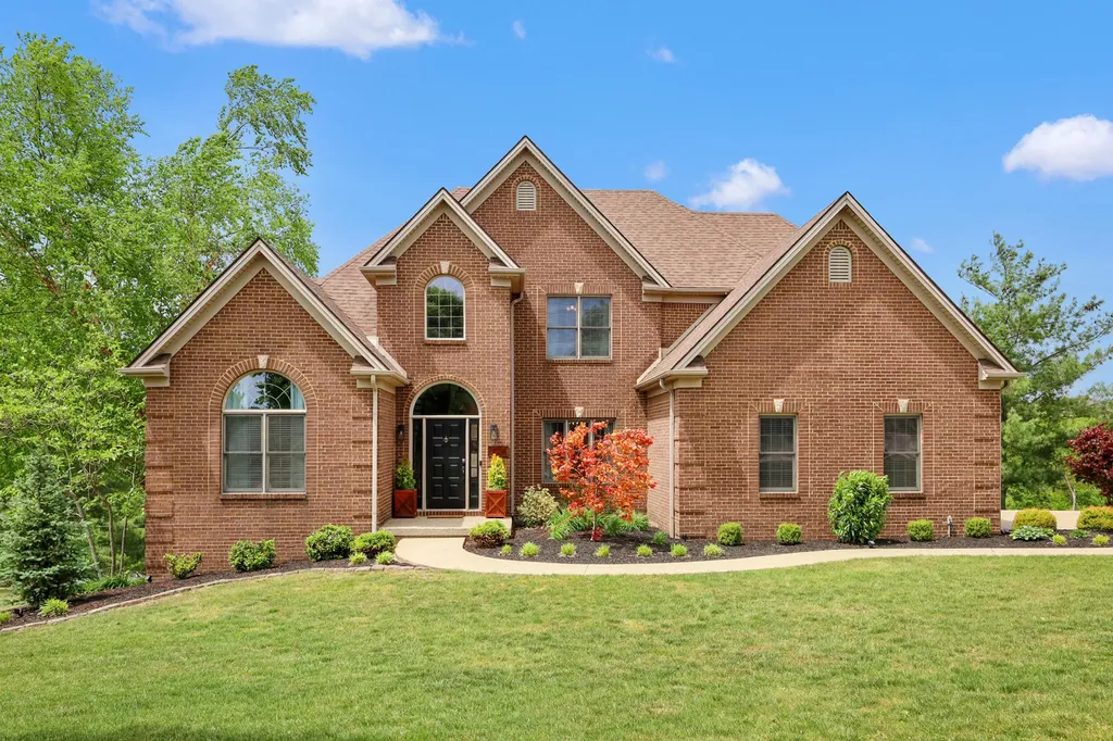 3024 Woodfield Circle Richmond KY 40475