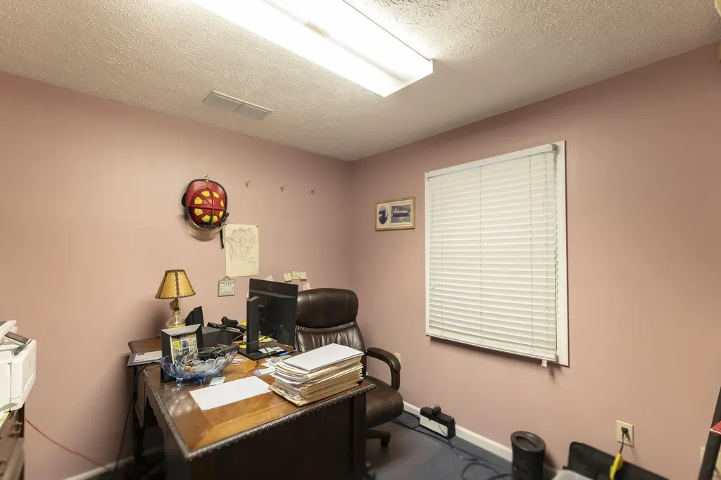 1104 N Main Street Monticello KY 42633