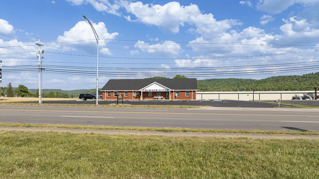 1104 N Main Street Monticello KY 42633