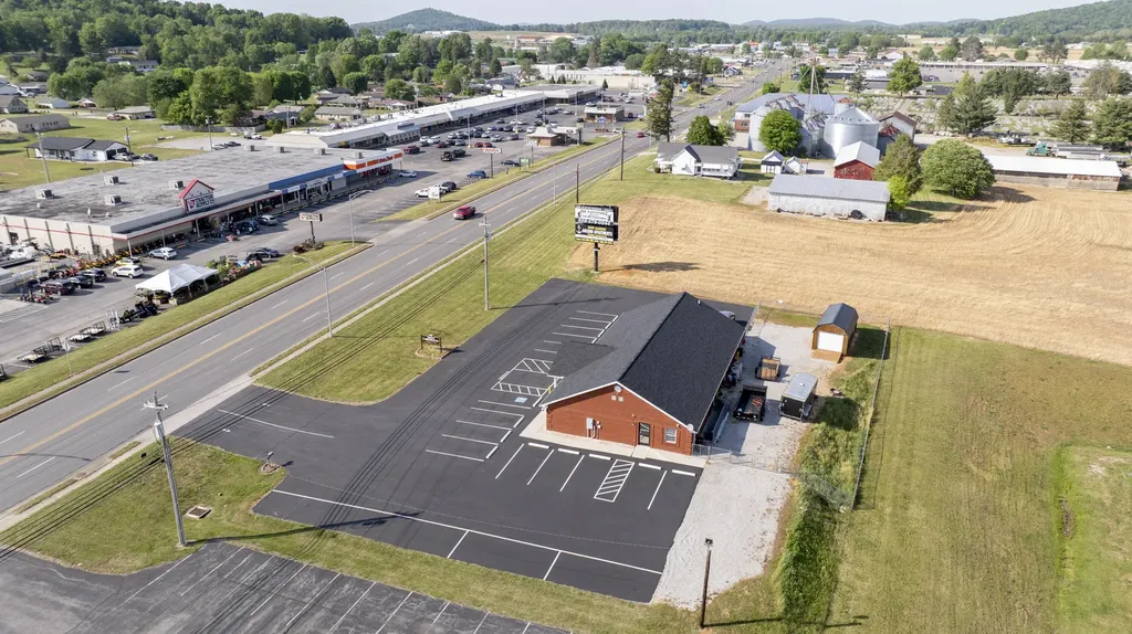 1104 N Main Street Monticello KY 42633