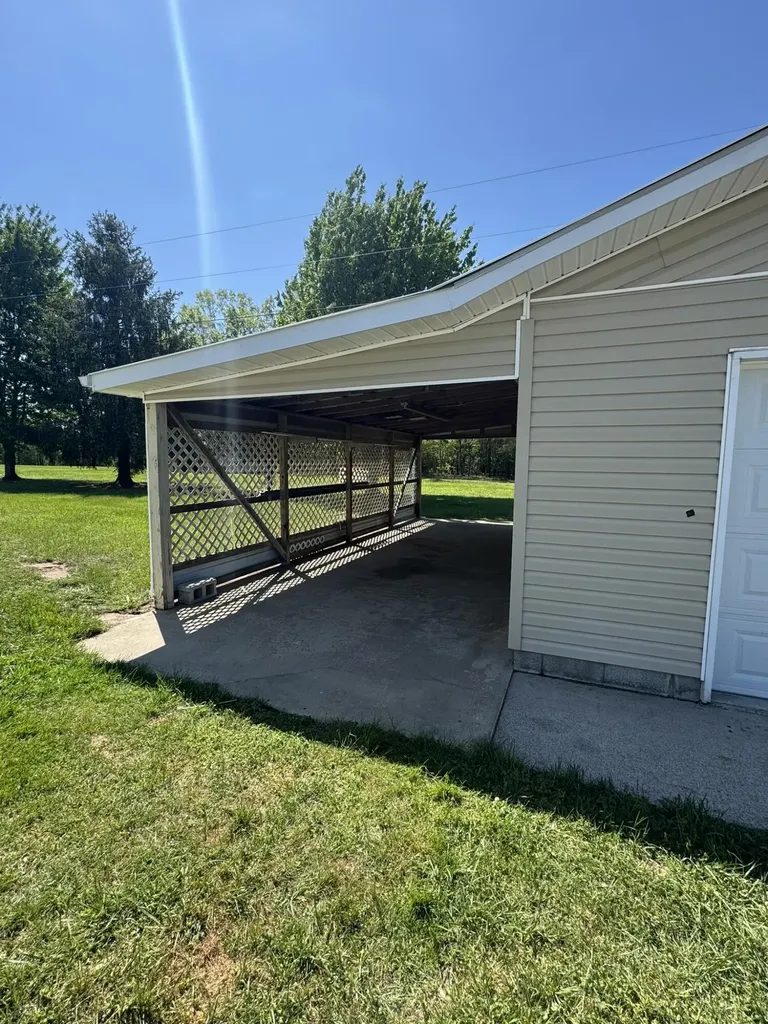 181 Mcqueary Road Russell Springs KY 42642