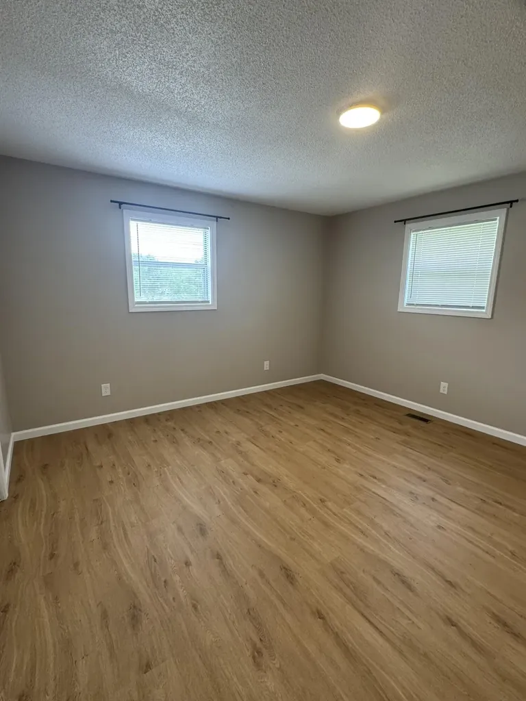 181 Mcqueary Road Russell Springs KY 42642