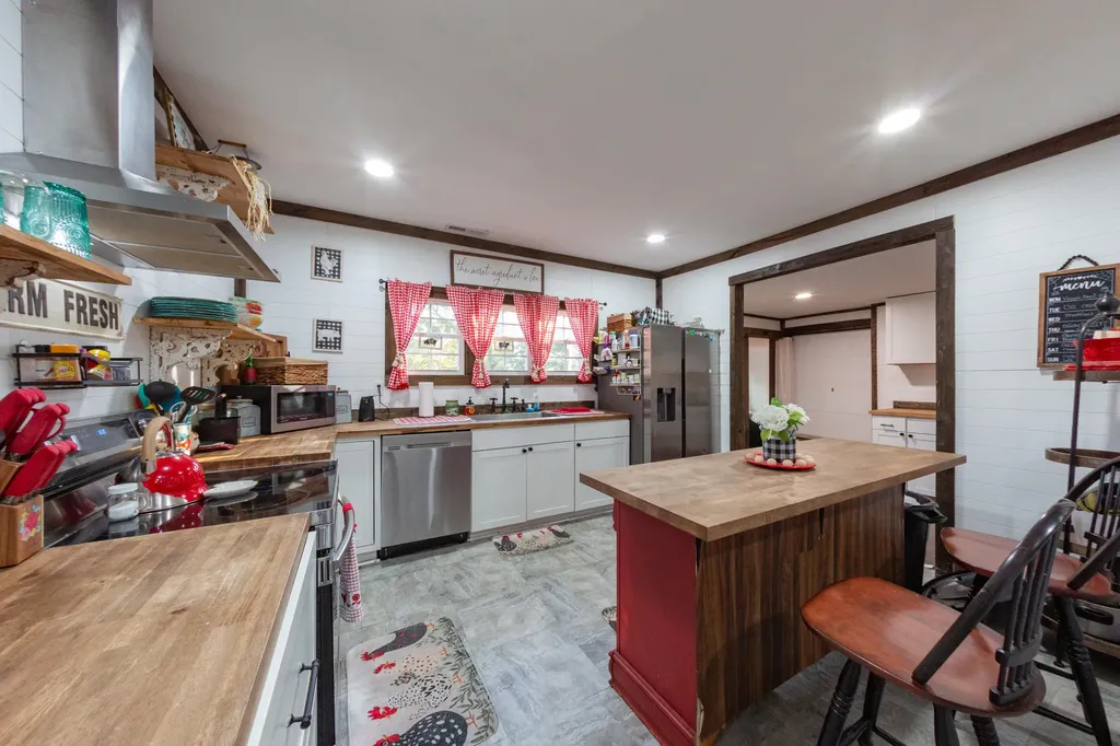 235 Stanford Street Science Hill KY 42553