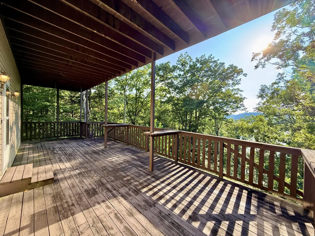 340 Hunters Paradise Road Monticello KY 42633