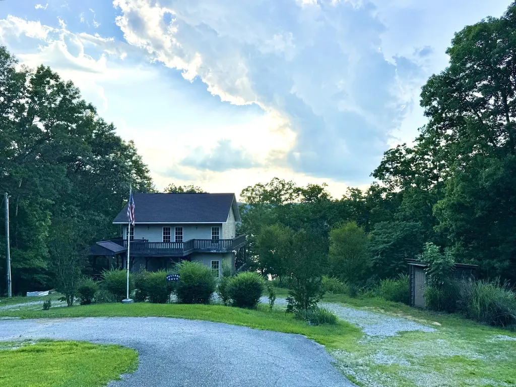 340 Hunters Paradise Road Monticello KY 42633