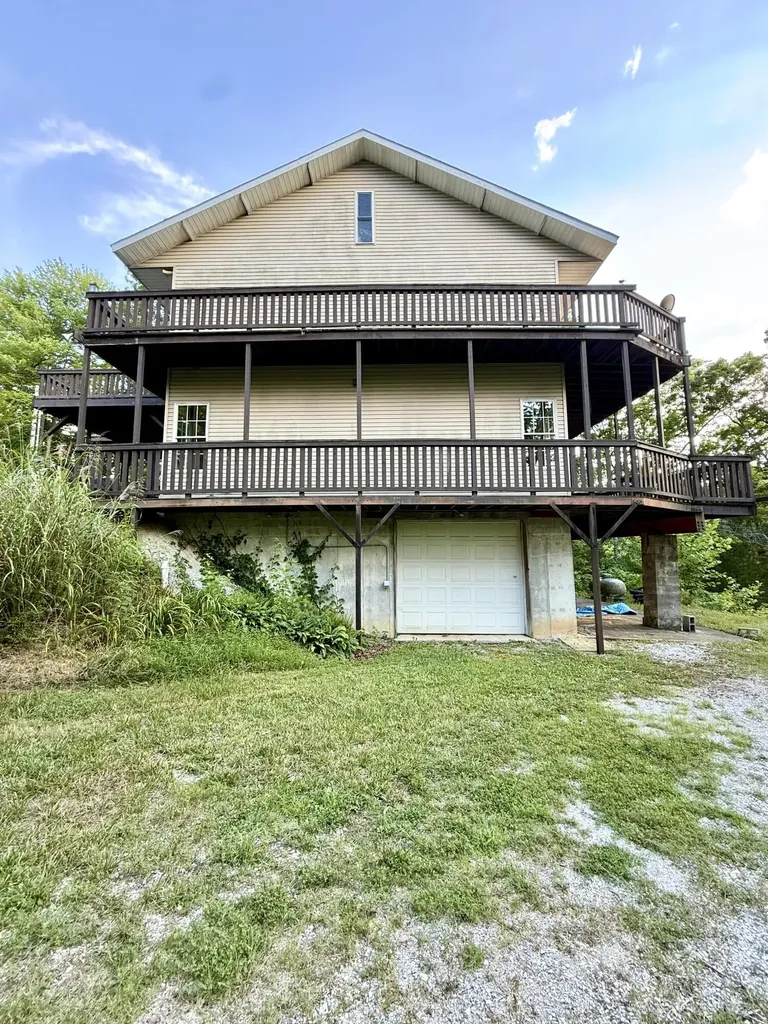 340 Hunters Paradise Road Monticello KY 42633