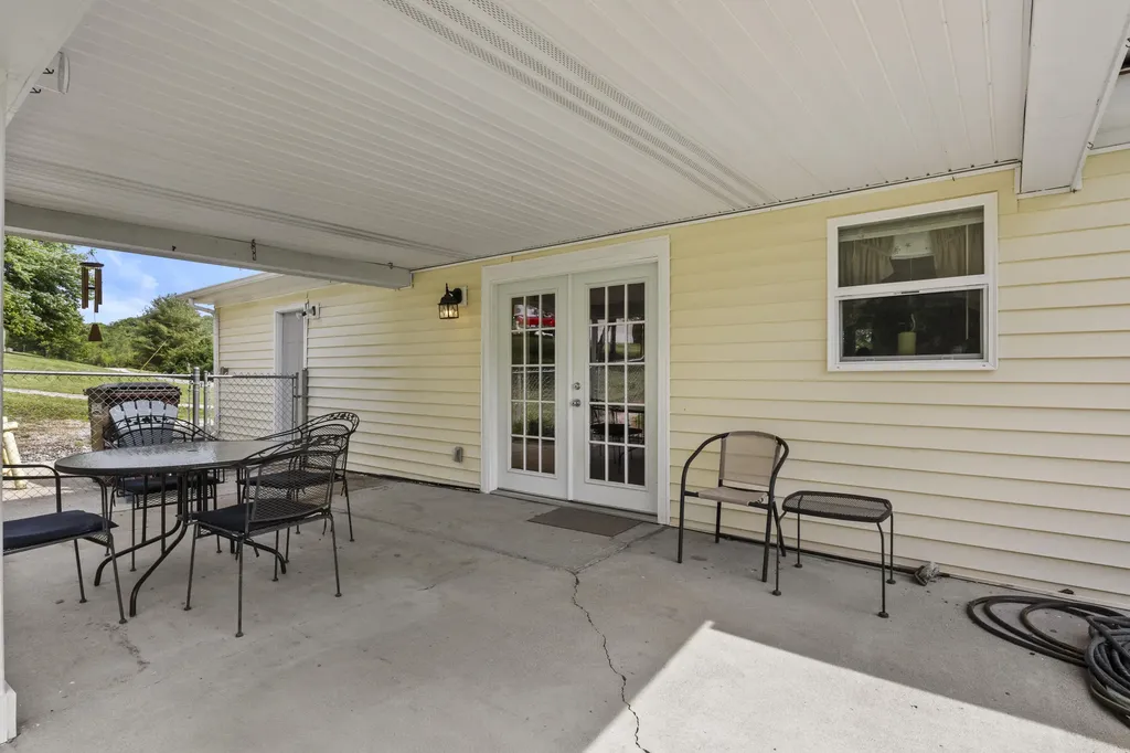 176 Doolin Way Lancaster KY 40444