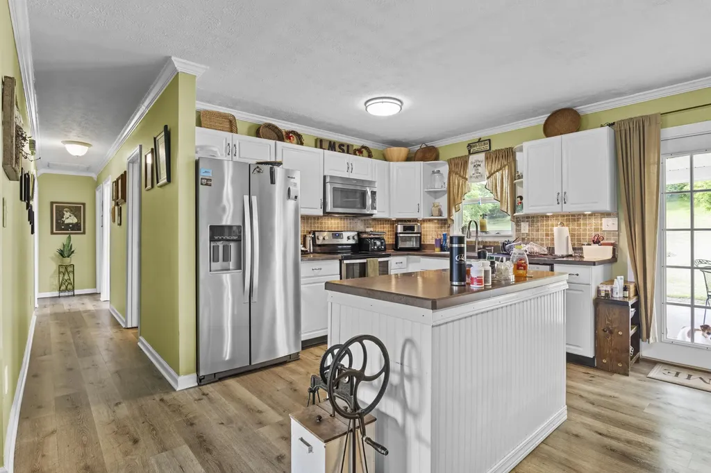 176 Doolin Way Lancaster KY 40444