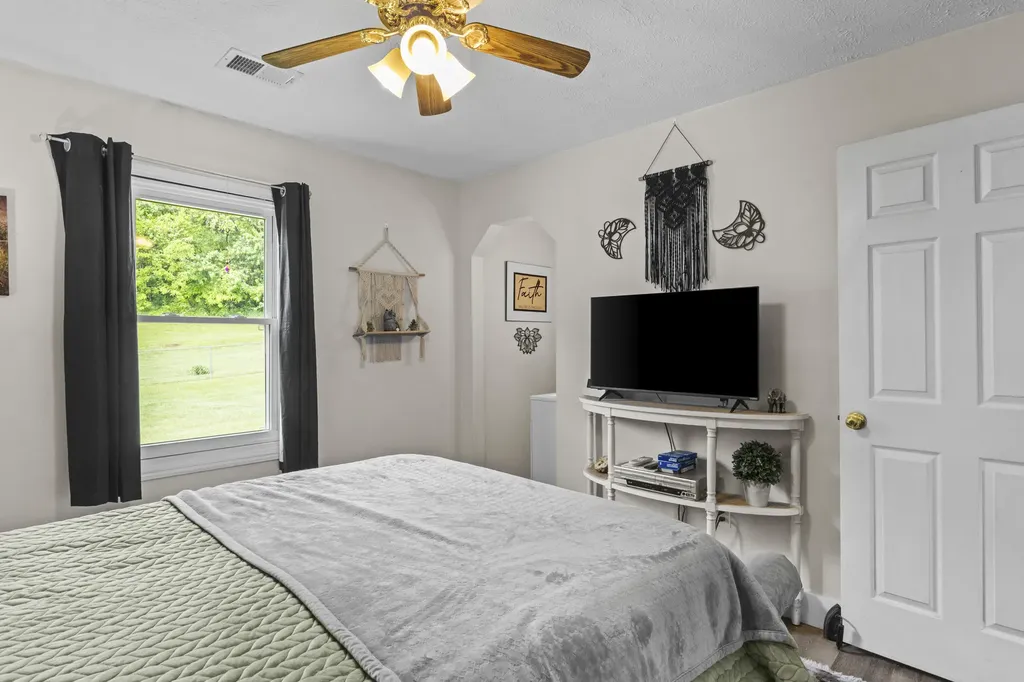 176 Doolin Way Lancaster KY 40444
