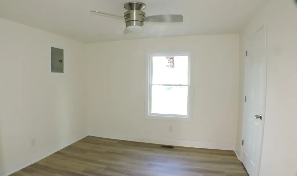 7624 W Tunnel Hill Road Sharpsburg KY 40374
