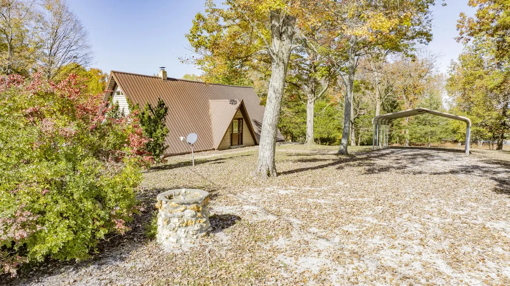 679A Bell Phipps Road Monticello KY 42633