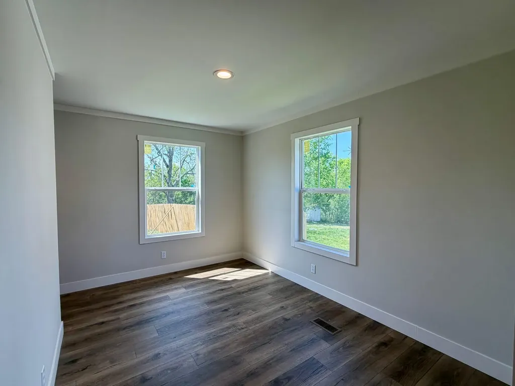 271 W Walnut Street Mount Olivet KY 41064