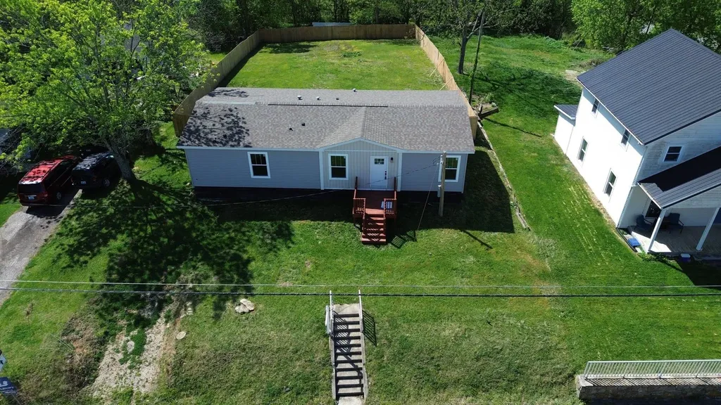 271 W Walnut Street Mount Olivet KY 41064