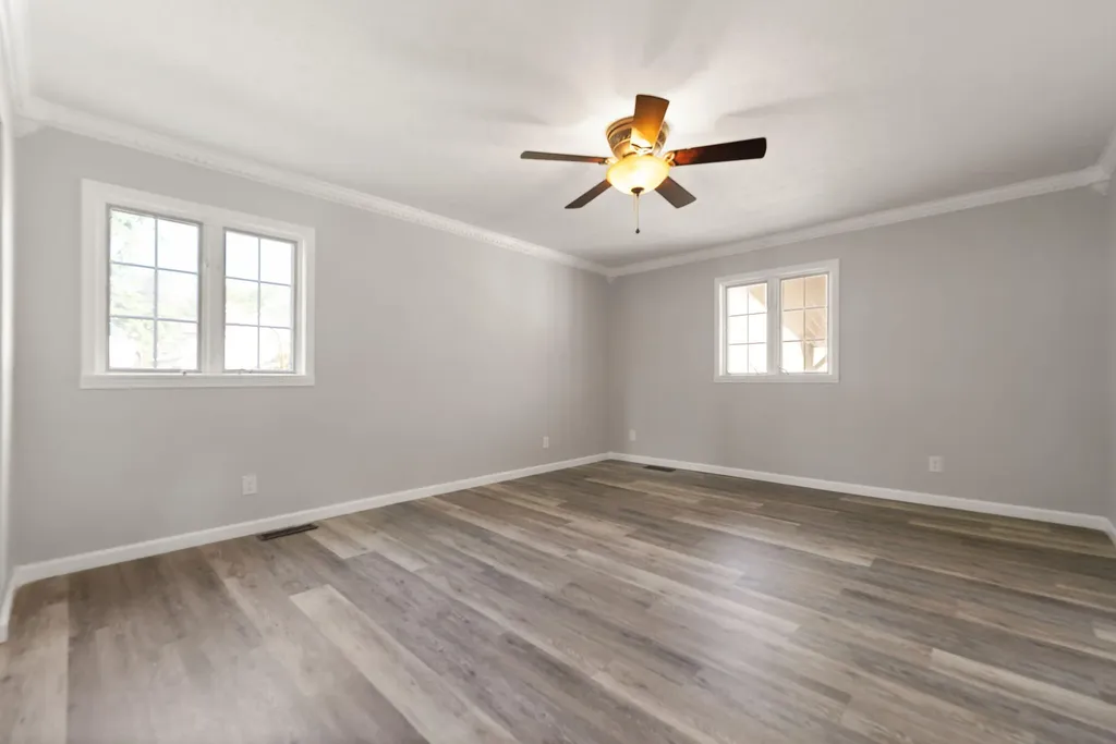 518 W Lakeshore Drive Burnside KY 42519