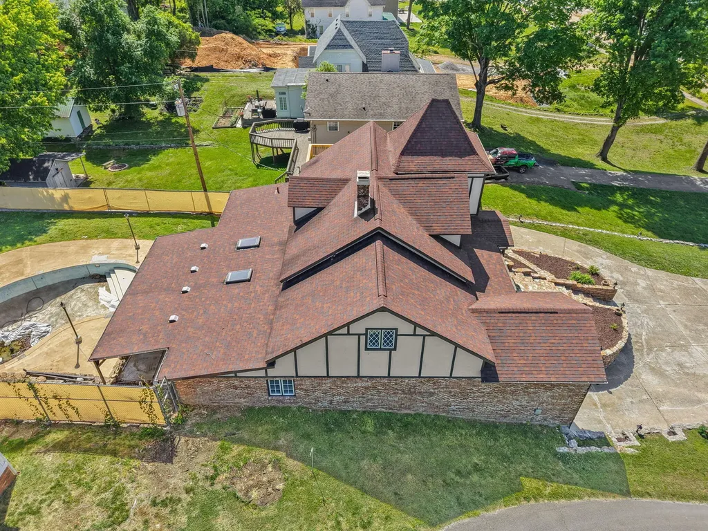 518 W Lakeshore Drive Burnside KY 42519