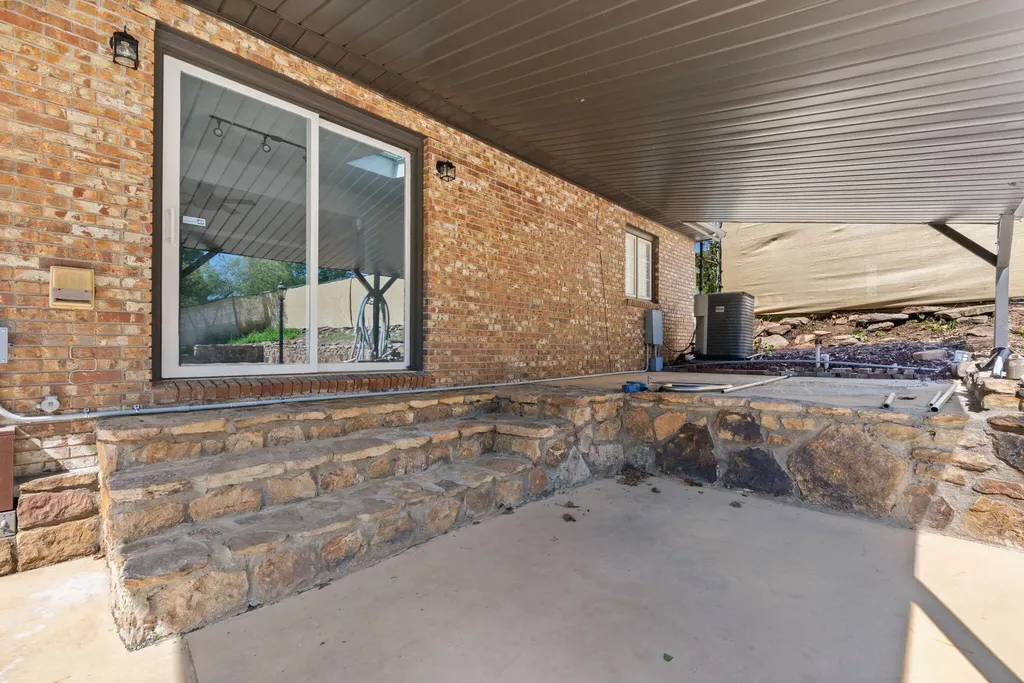 518 W Lakeshore Drive Burnside KY 42519