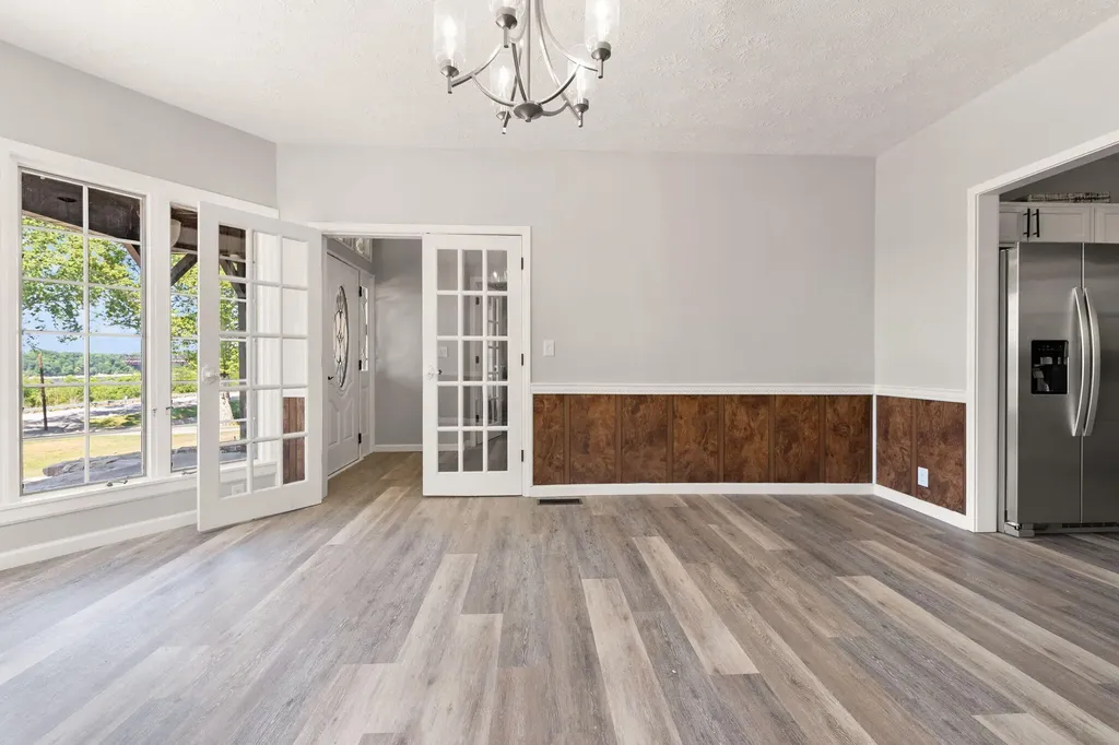 518 W Lakeshore Drive Burnside KY 42519
