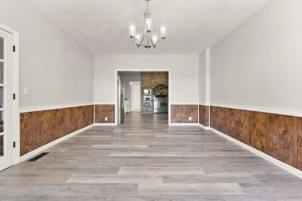 518 W Lakeshore Drive Burnside KY 42519