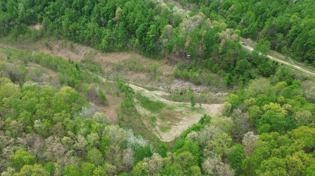 1271A Tunnel Ridge Road Argillite KY 41121