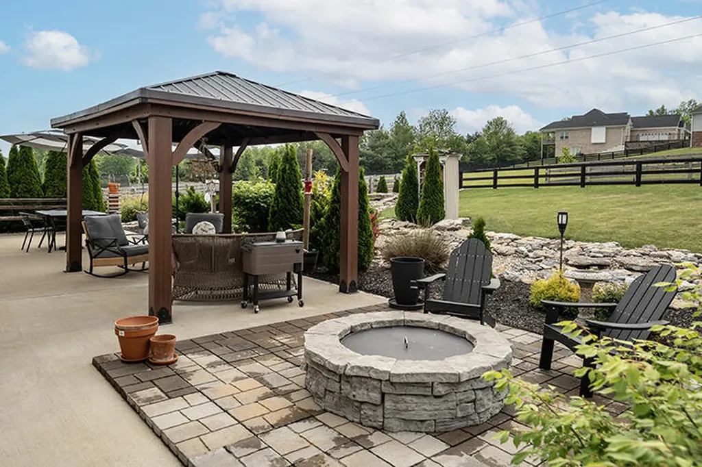 122 Max Cavnes Road Danville KY 40422