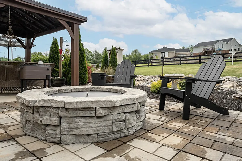 122 Max Cavnes Road Danville KY 40422