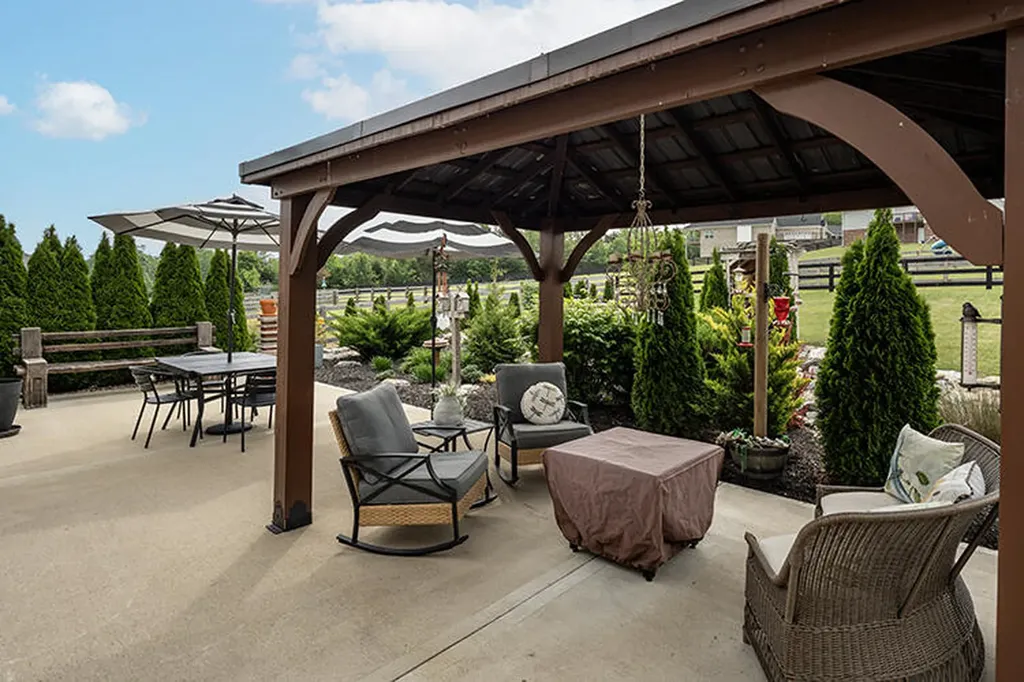 122 Max Cavnes Road Danville KY 40422