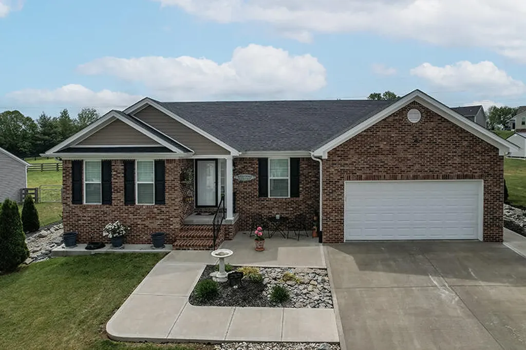 122 Max Cavnes Road Danville KY 40422