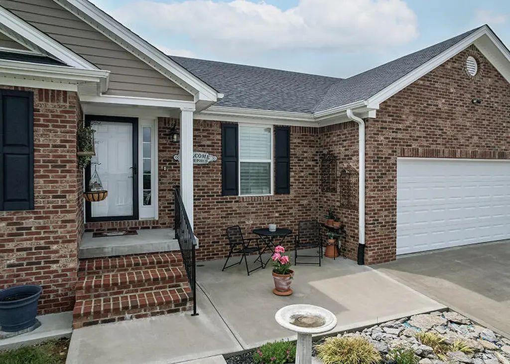 122 Max Cavnes Road Danville KY 40422