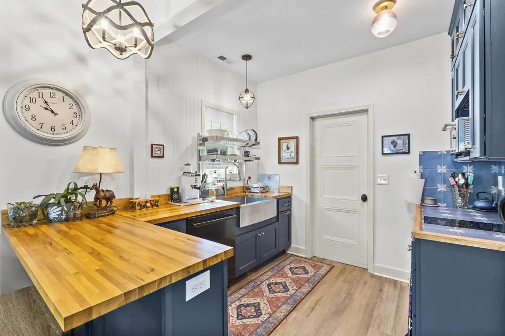 1318 Cypress Street Paris KY 40361