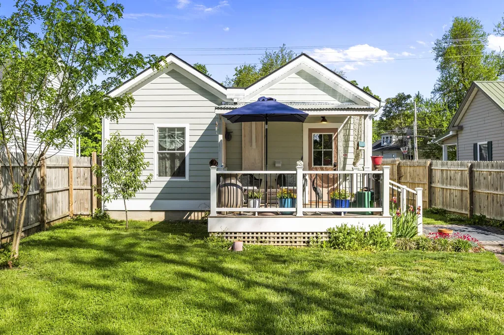 1318 Cypress Street Paris KY 40361