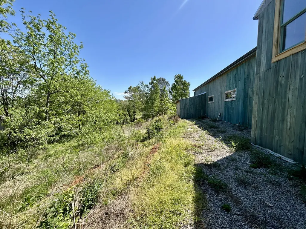 86 Rose Point Somerset KY 42503