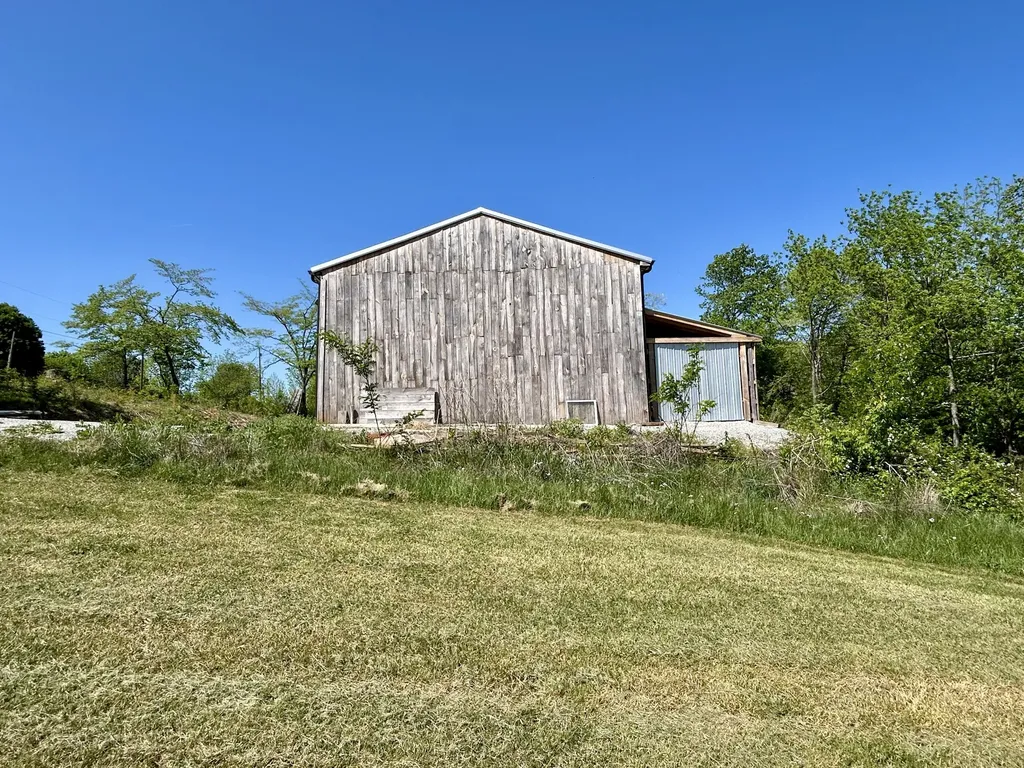 86 Rose Point Somerset KY 42503
