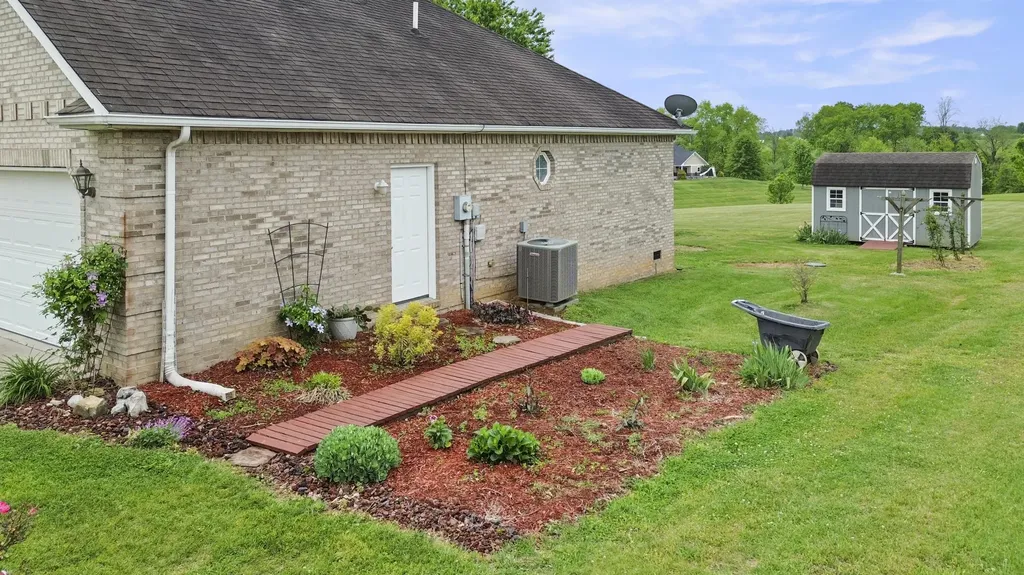 145 Hidden Creek Drive Somerset KY 42503