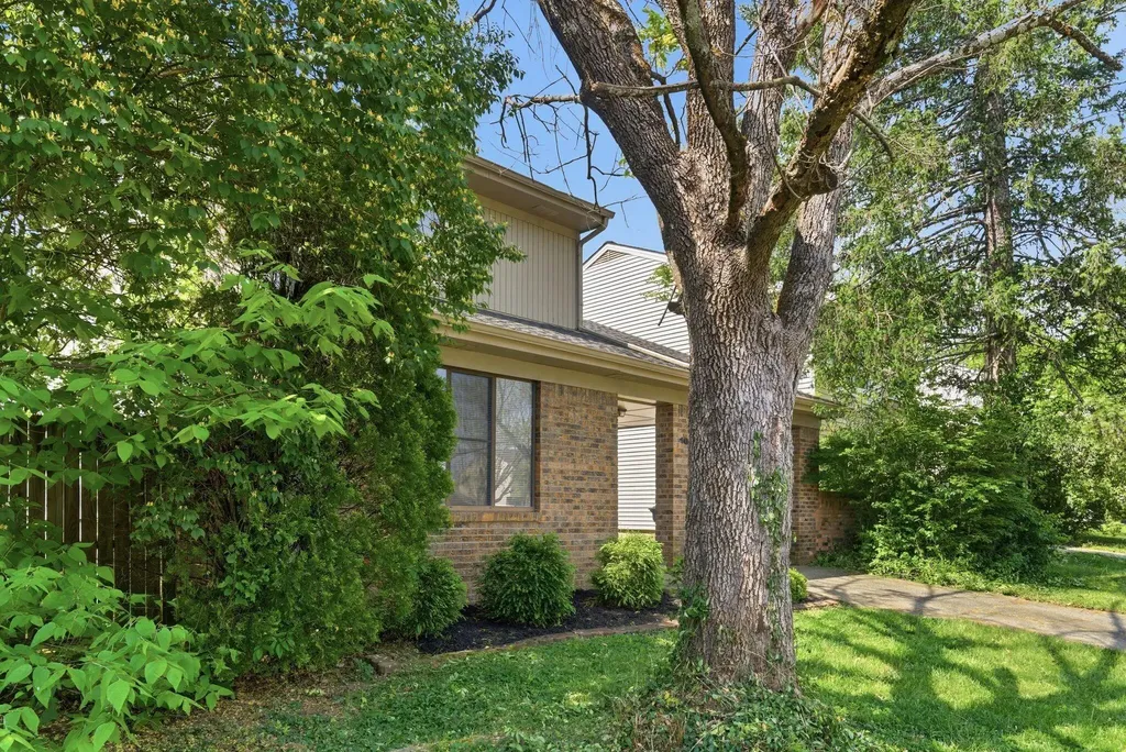 1644 Prairie Circle Lexington KY 40515