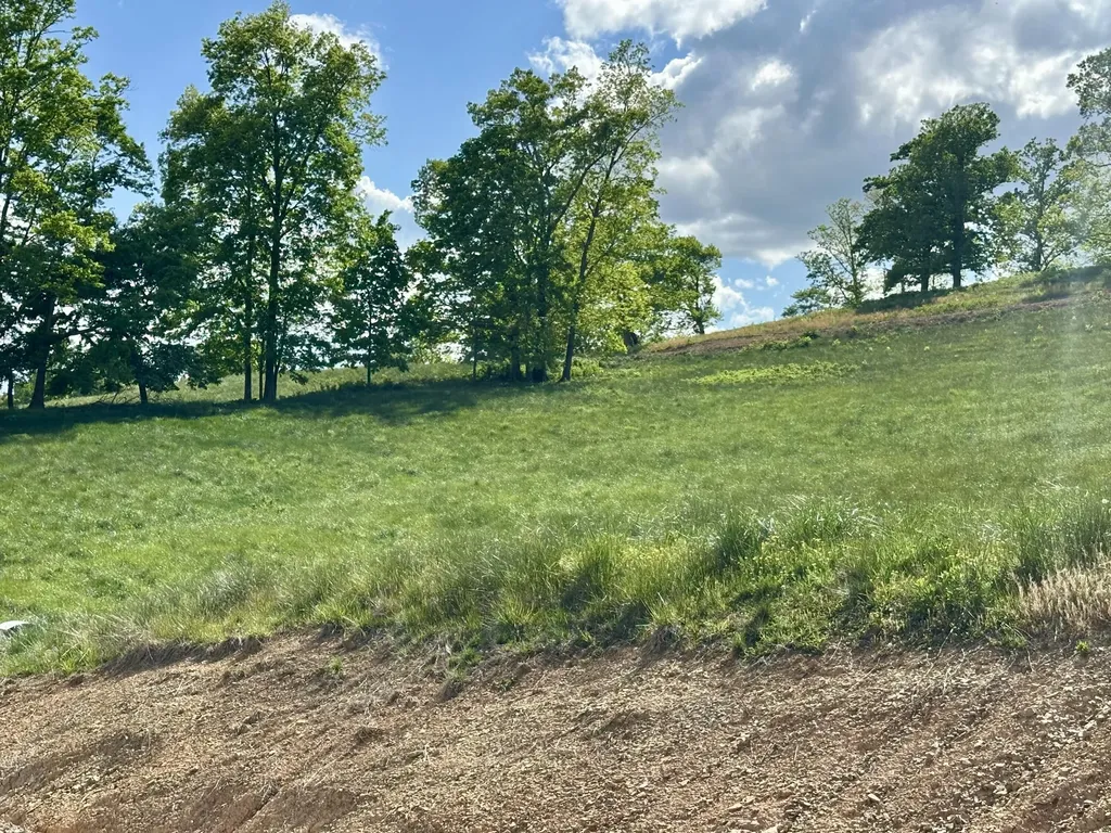 754 Pittsburg Landing London KY 40741