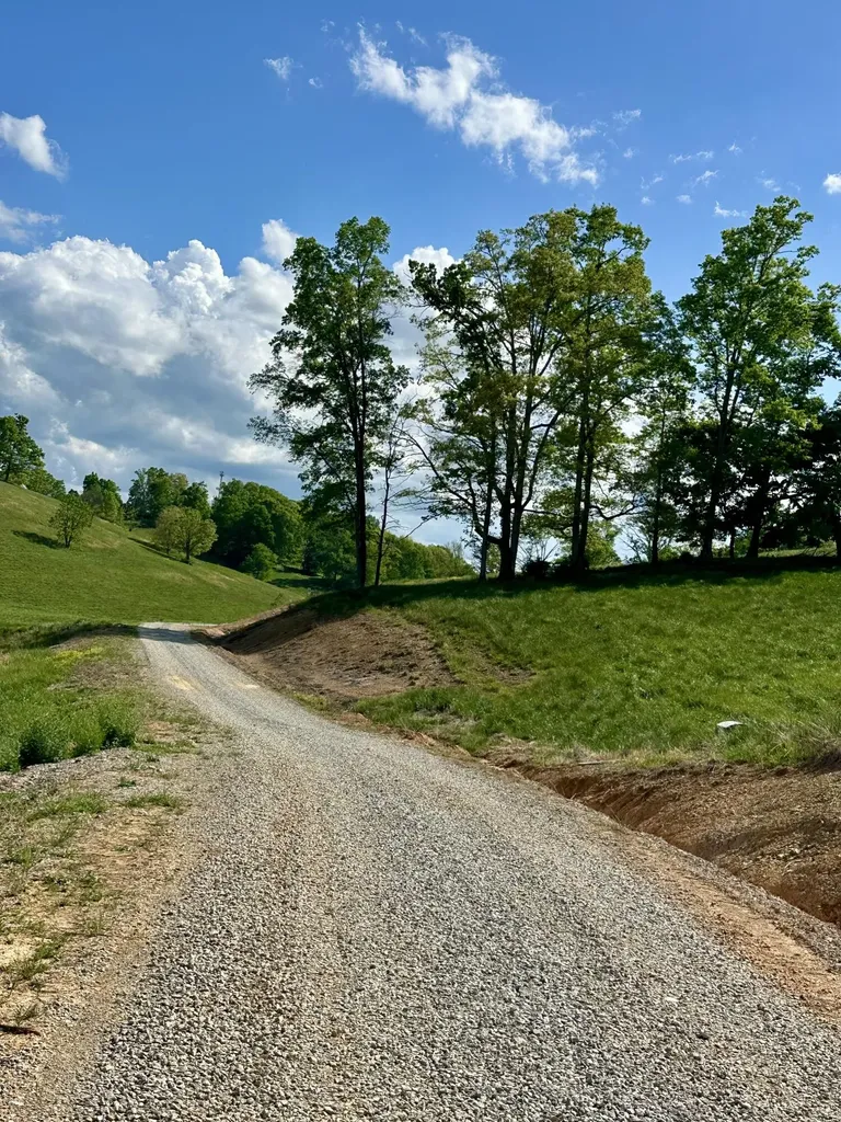 754 Pittsburg Landing London KY 40741