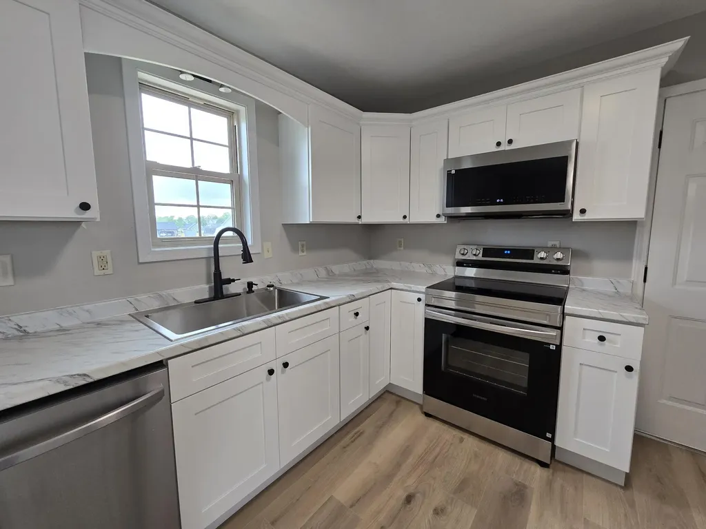 97 Boone Trail London KY 40744