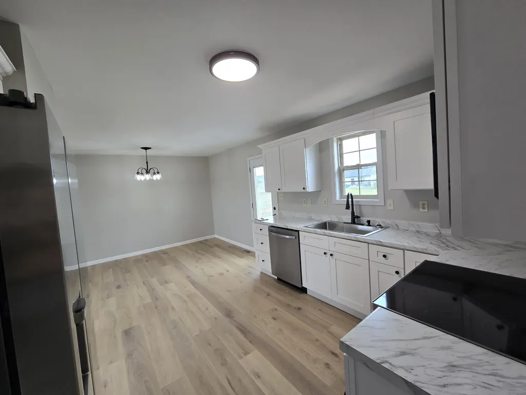 97 Boone Trail London KY 40744