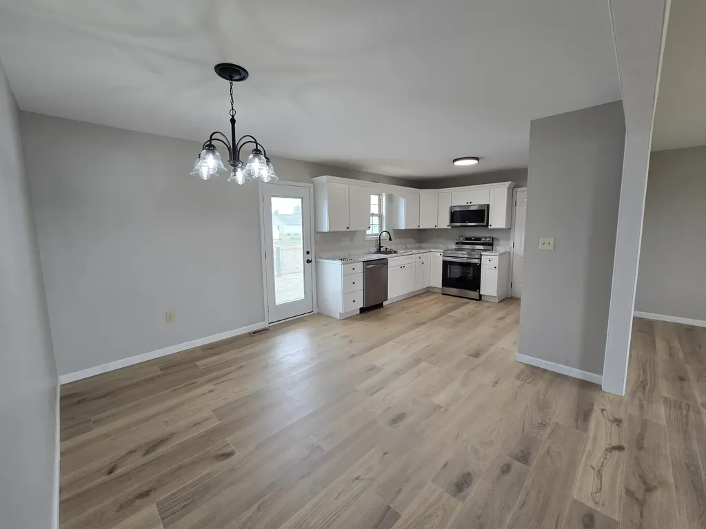 97 Boone Trail London KY 40744