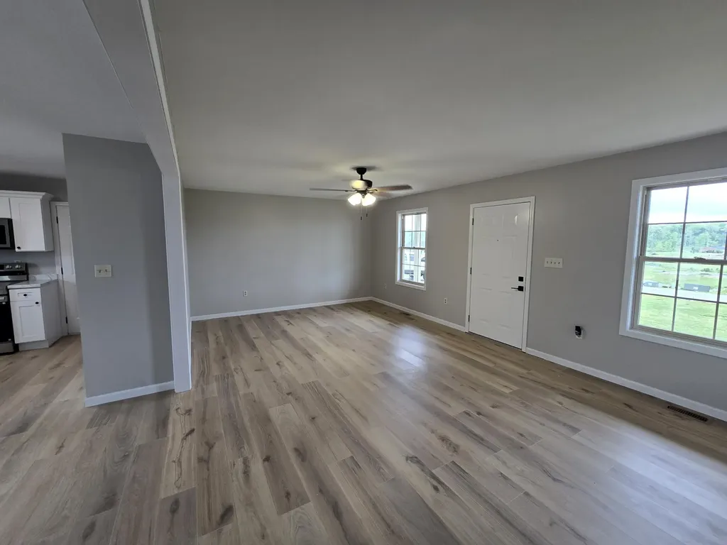 97 Boone Trail London KY 40744